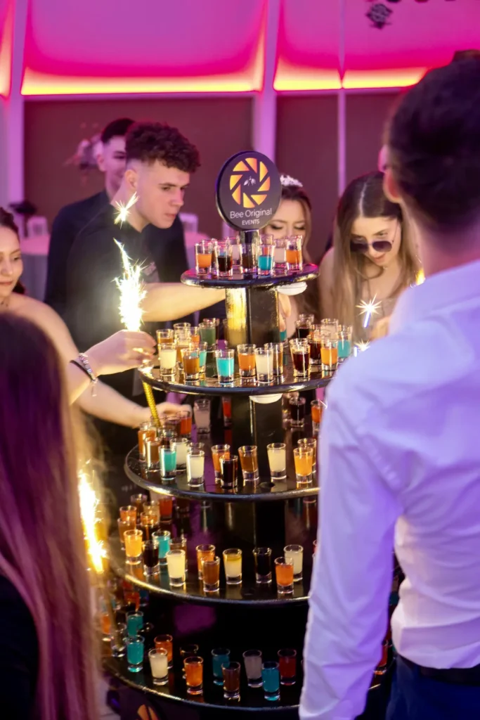 Tort shot spectaculos pentru majorate, nunți și botezuri