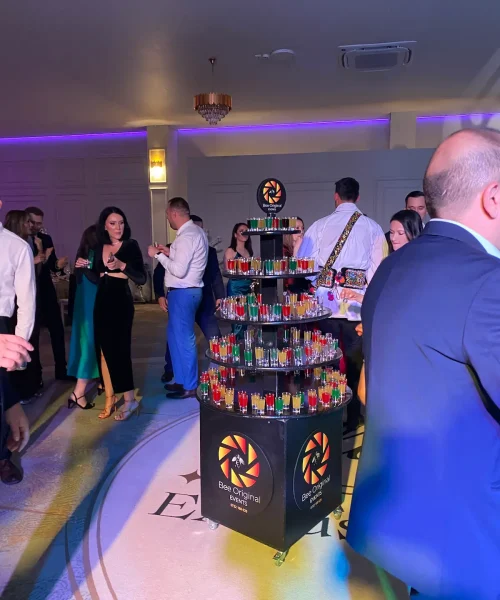Serviciu complet tort shot-uri, livrare și montaj inclus